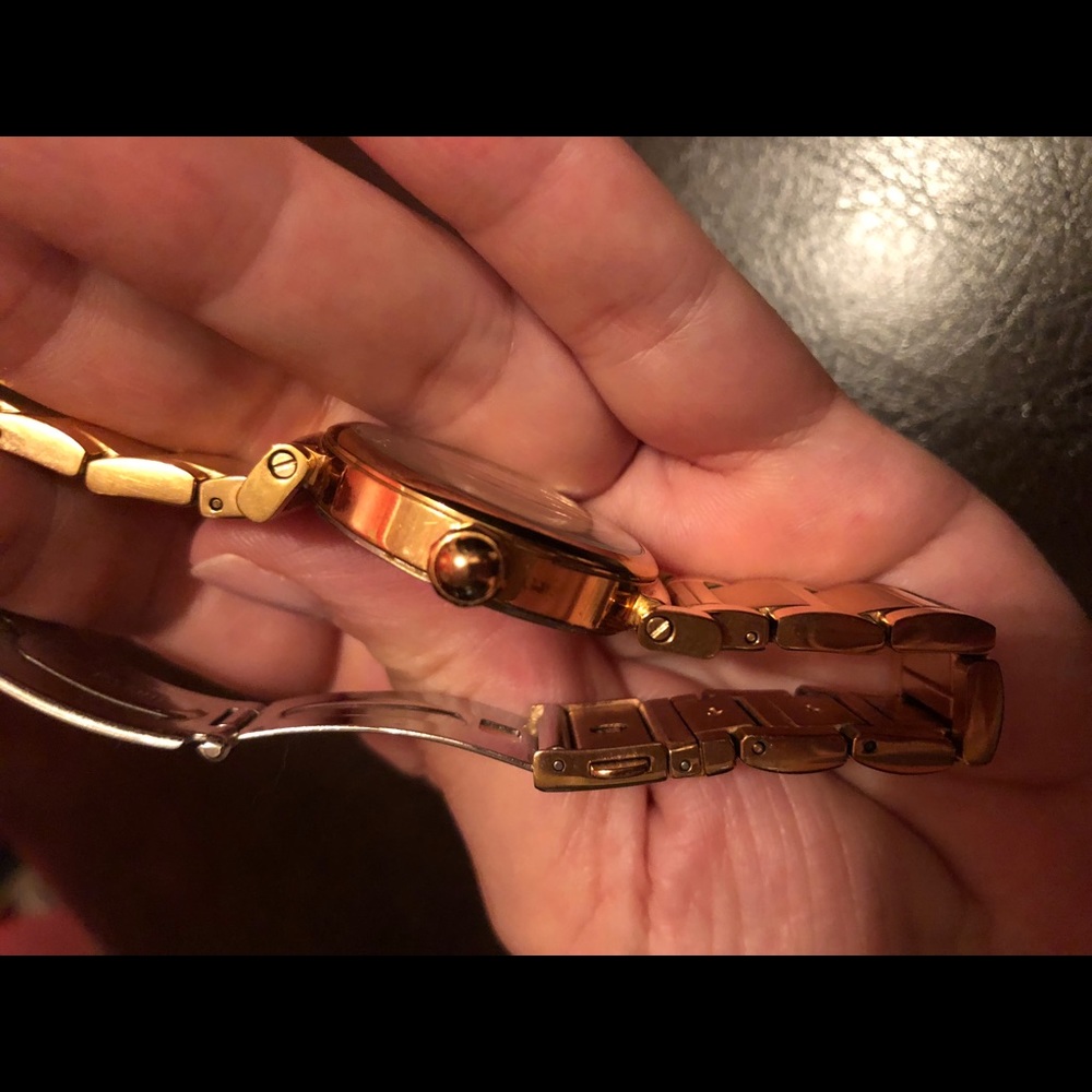 Classy Watch - image 5